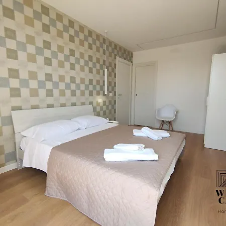 Guest house White Caves