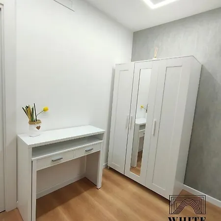 White Caves 招待所 卡塔尼亚