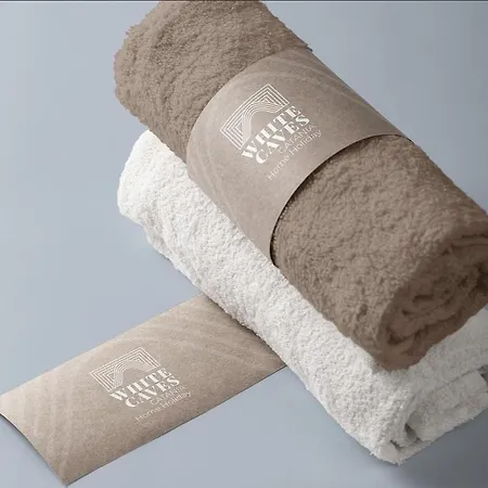 White Caves 招待所 4*